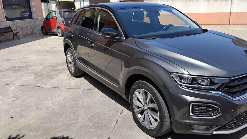 Usata VW T-Roc Style 116 CV (85 kW) 2019 Grigio SUV