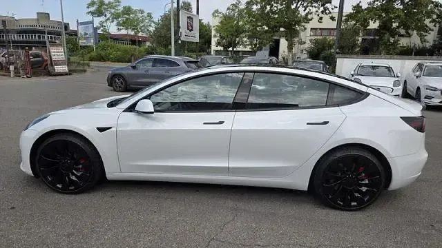 Usata Tesla Model 3 Long Range AWD 154 kW (210 CV) 2023 Bianco Berlina