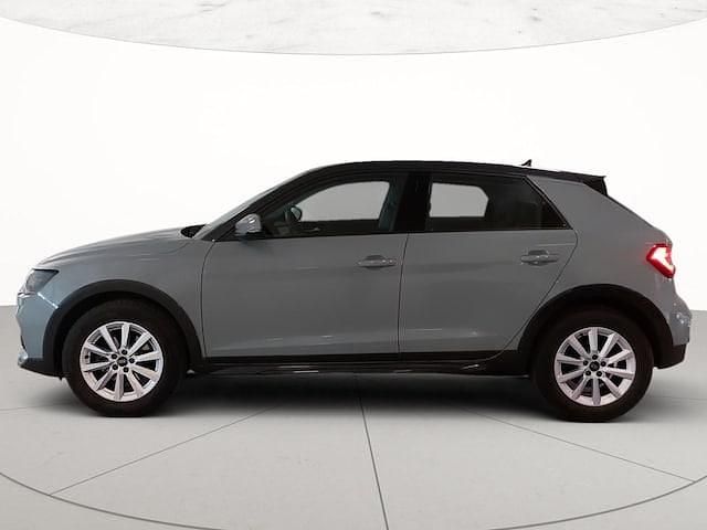 Usata Audi A1 Business 95 CV (69 kW) 2024 Grigio freccia perla grigio manhattan me SUV