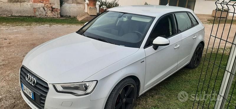 Usata Audi A3 S-Line 105 CV (77 kW) 2014 Bianco Berlina