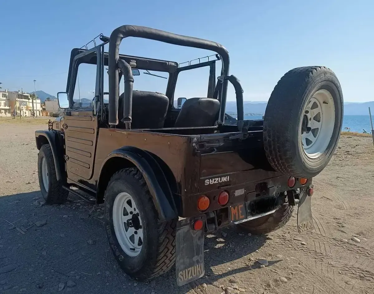 Usata Suzuki LJ 37 CV (27 kW) 1985 Nero SUV