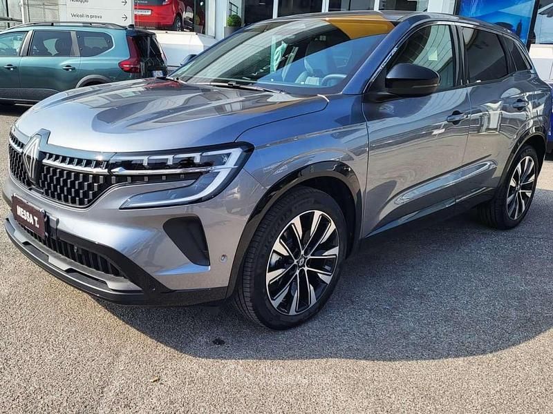 Usata Renault Austral Techno 131 CV (96 kW) 2024 Grigio scisto SUV