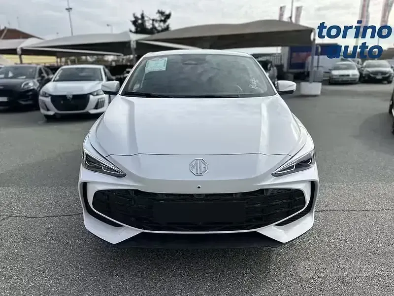 Nuevo MG MG3 Luxury 102 CV (75 kW) 2025 Blanco Utilitario