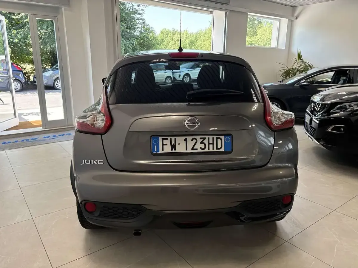 Usata Nissan Juke 113 CV (83 kW) 2019 Grigio SUV