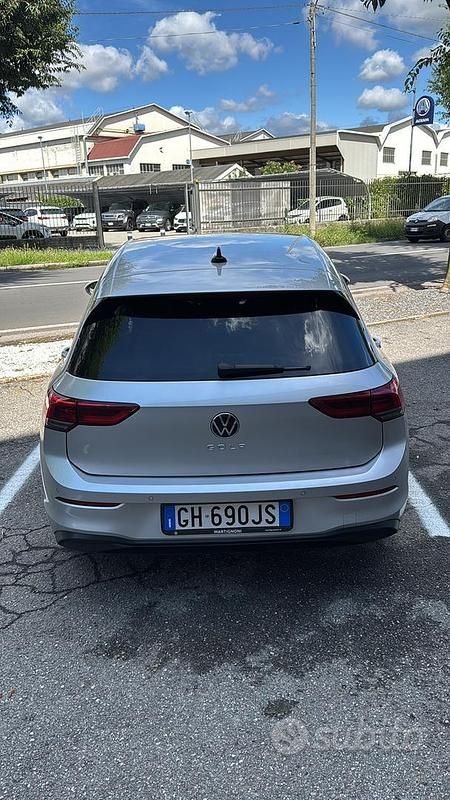 Usata VW Golf VIII 2022 Grigio Berlina