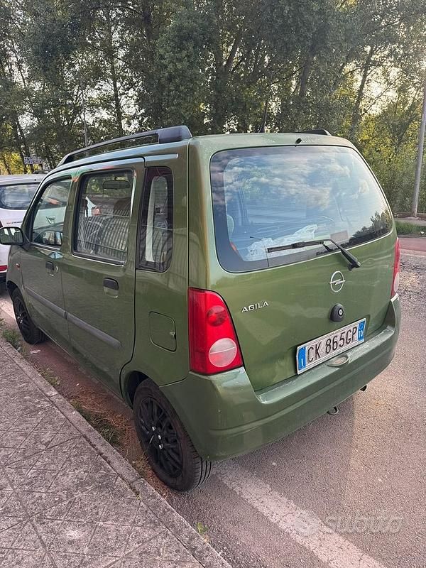 Usata Opel Agila 58 CV (42 kW) 2003 Verde Utilitaria