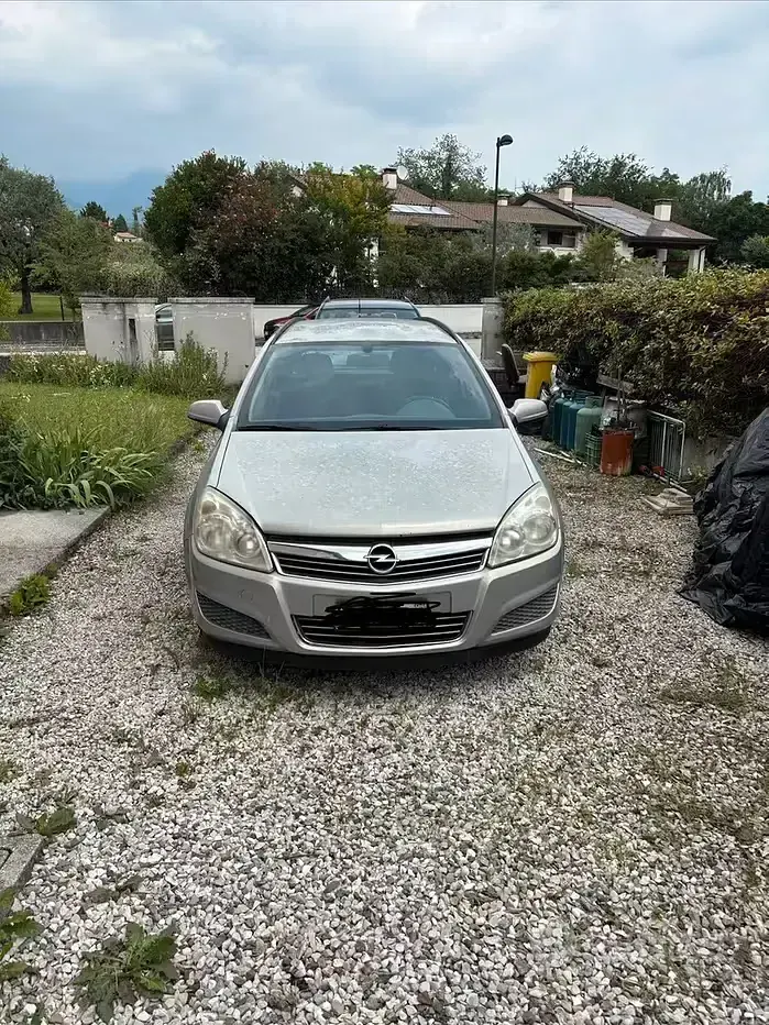 Usata Opel Astra 60 CV (44 kW) 2007 Station wagon