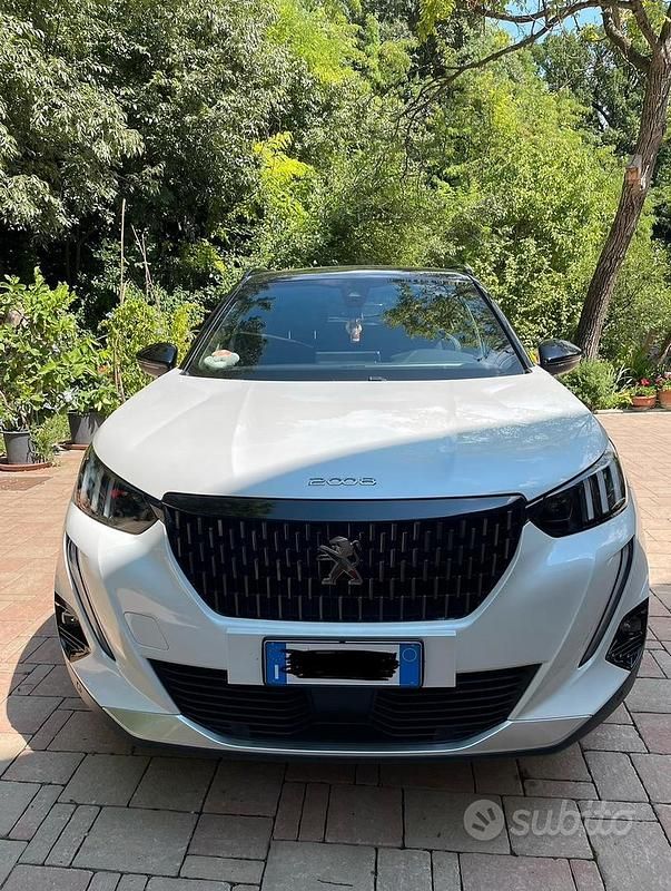 Usata Peugeot 2008 131 CV (96 kW) 2021 Bianco SUV