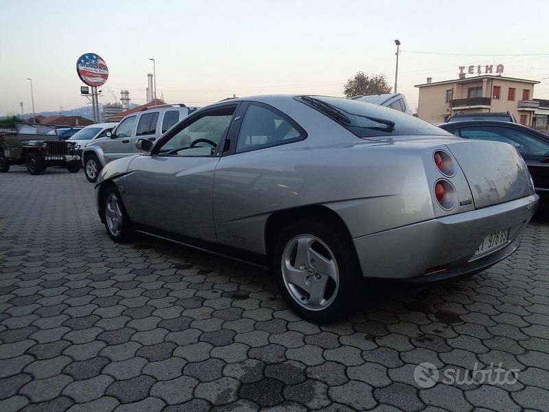 Usata Fiat Coupé 147 CV (108 kW) 1997 Grigio Coupé