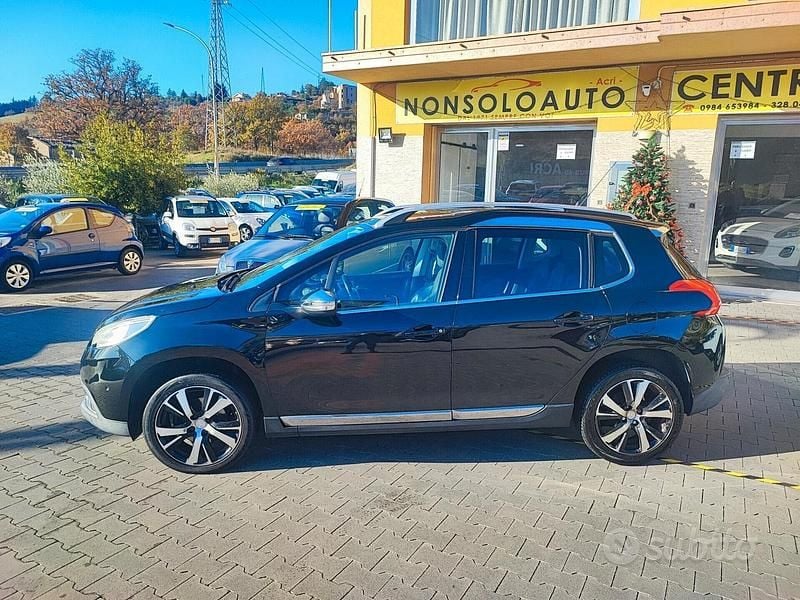 Usata Peugeot 2008 Allure 120 CV (88 kW) 2016 Nero SUV