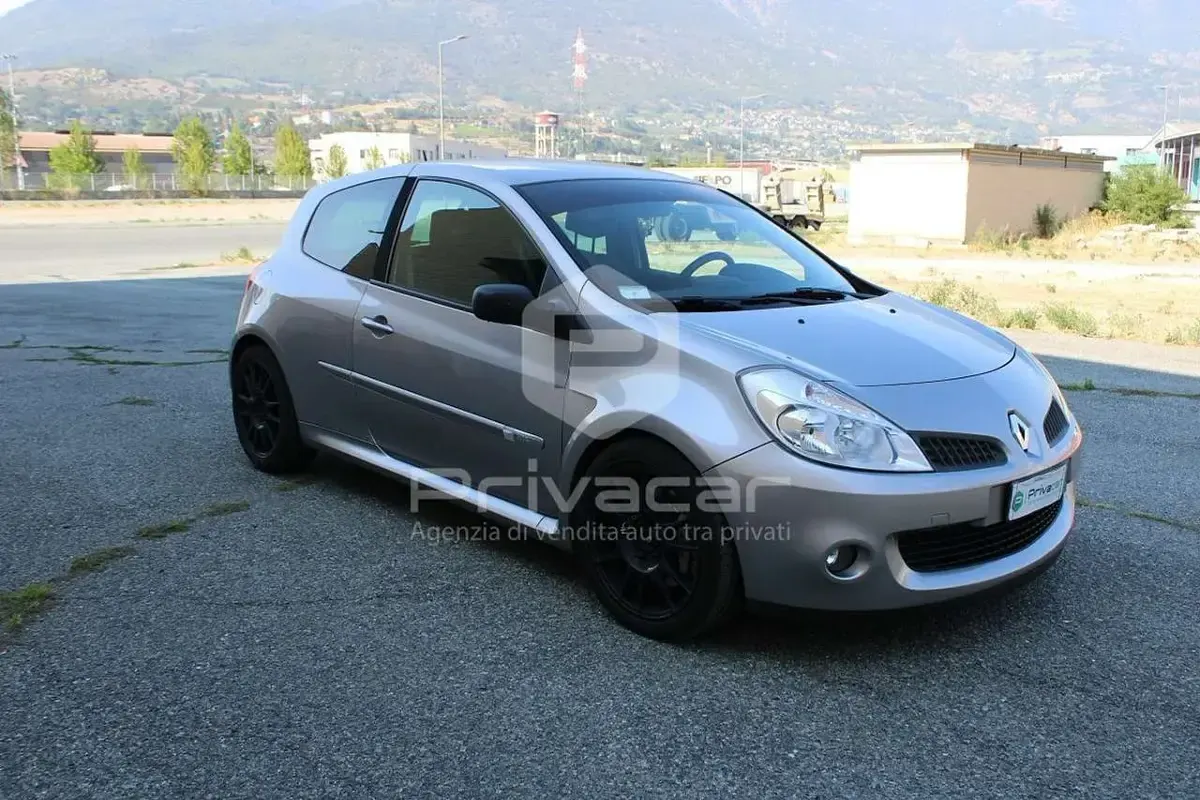 Usata Renault Clio R.S. R.S. 200 CV (147 kW) 2006 Grigio Utilitaria
