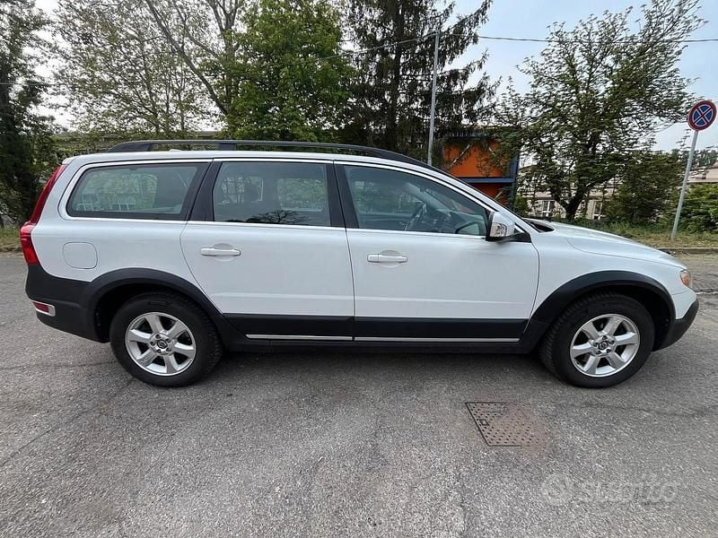 Usata Volvo XC70 175 CV (128 kW) 2012 Station wagon