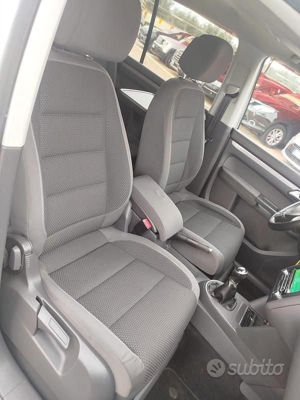 Usata VW Touran Highline 150 CV (110 kW) 2012 Grigio Monovolume