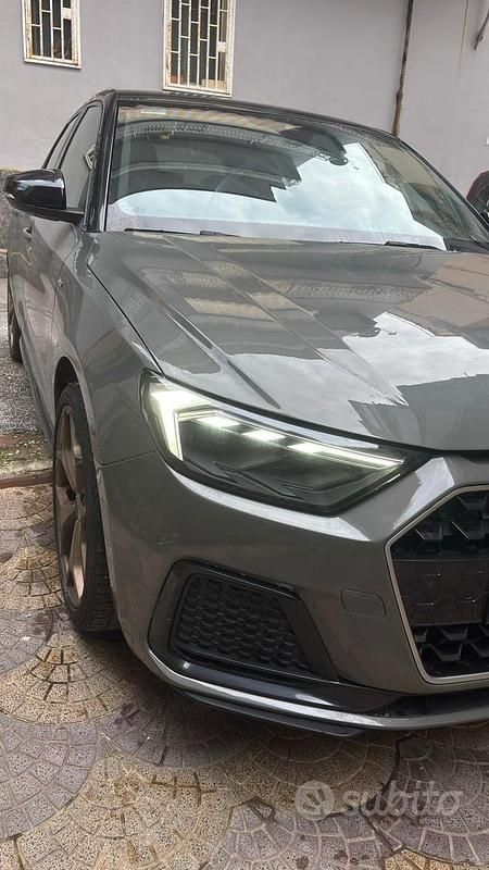 Usata Audi A1 S-Line 116 CV (85 kW) 2019 Grigio SUV