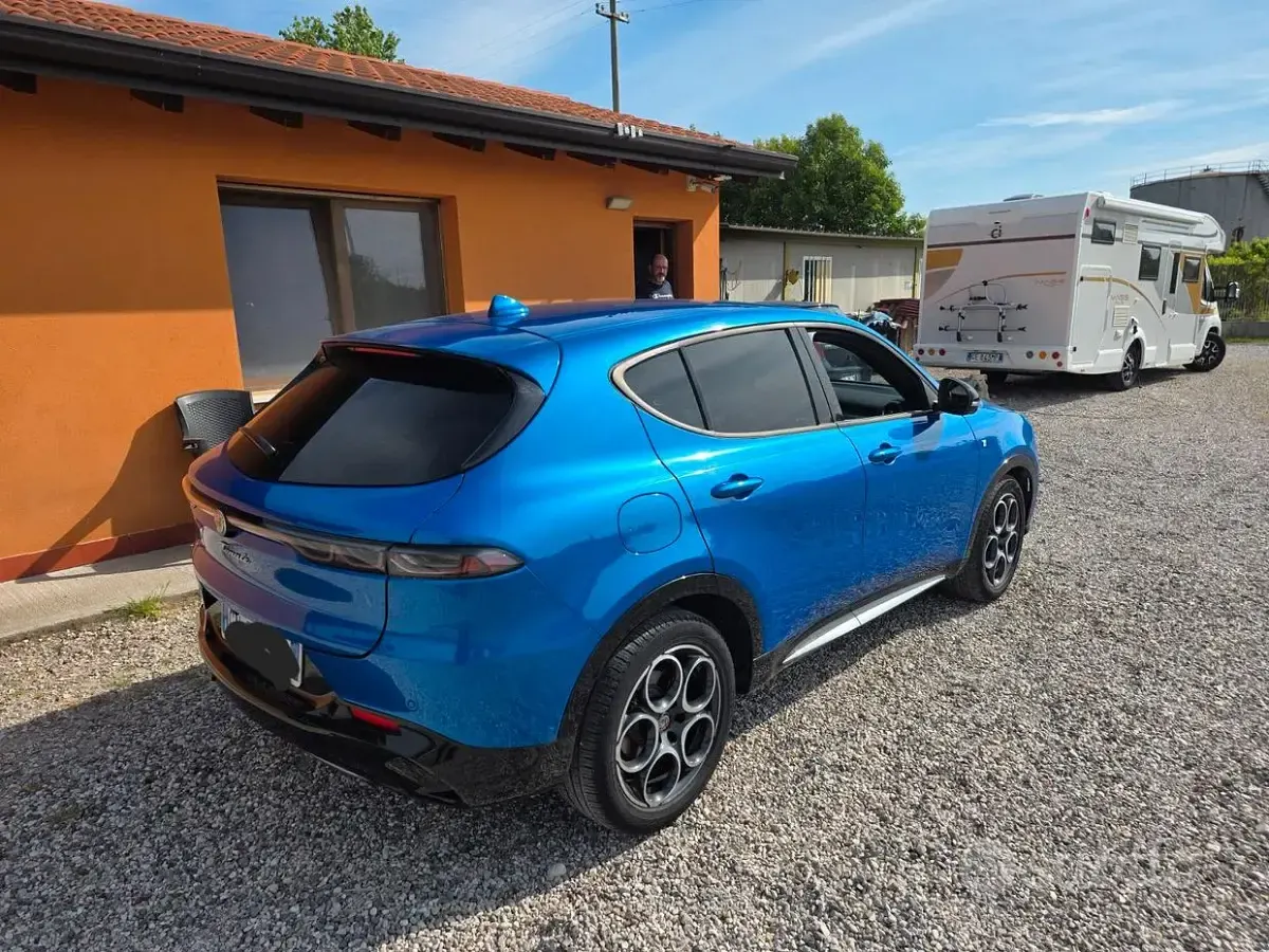 Usata Alfa Romeo Tonale Ti 131 CV (96 kW) 2023 Blu SUV