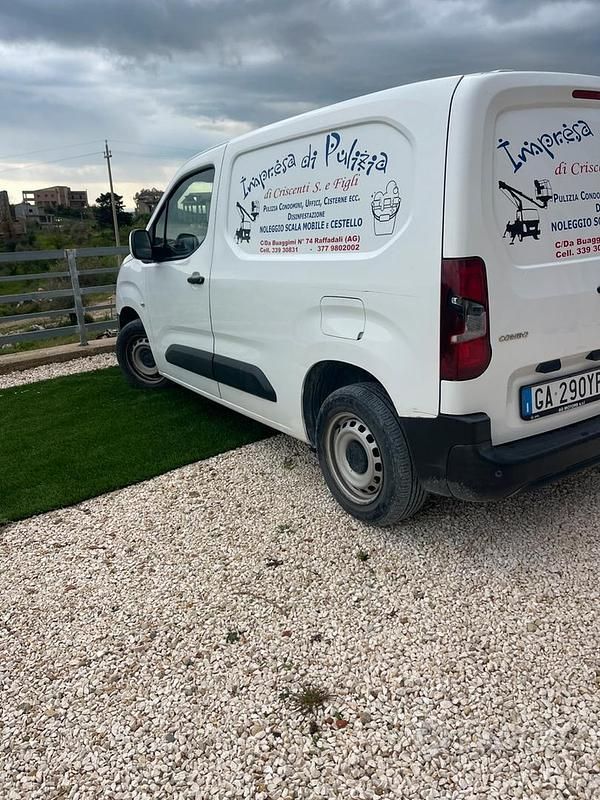 Usata Opel Combo 130 CV (95 kW) 2018 Bianco Monovolume