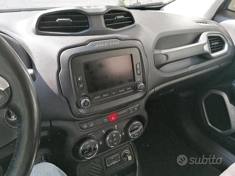 Usata Jeep Renegade Limited 140 CV (102 kW) 2017 Marrone SUV