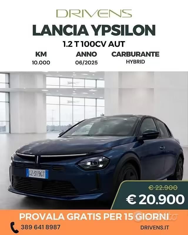 Usata Lancia Ypsilon 101 CV (74 kW) 2025 Blu/azzurro Utilitaria