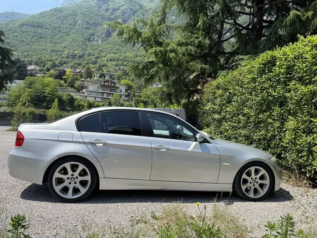 Usata BMW 320 177 CV (130 kW) 2008 Berlina