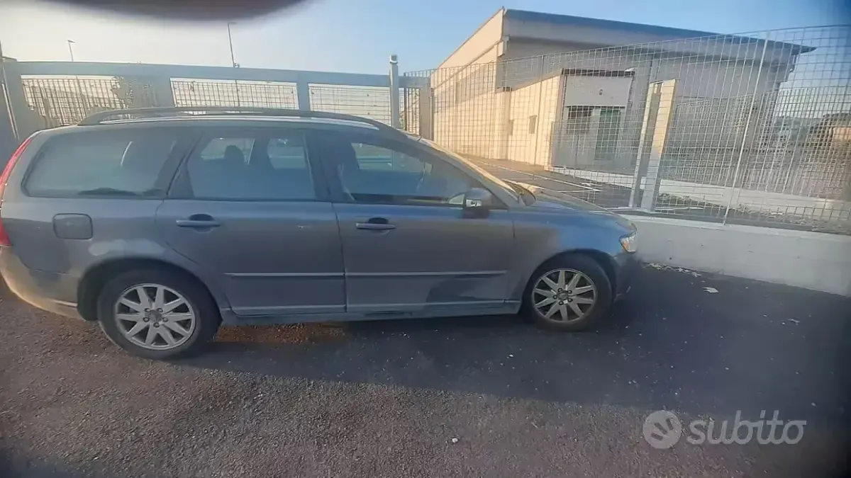 Usata Volvo V50 136 CV (100 kW) 2009 Grigio Station wagon