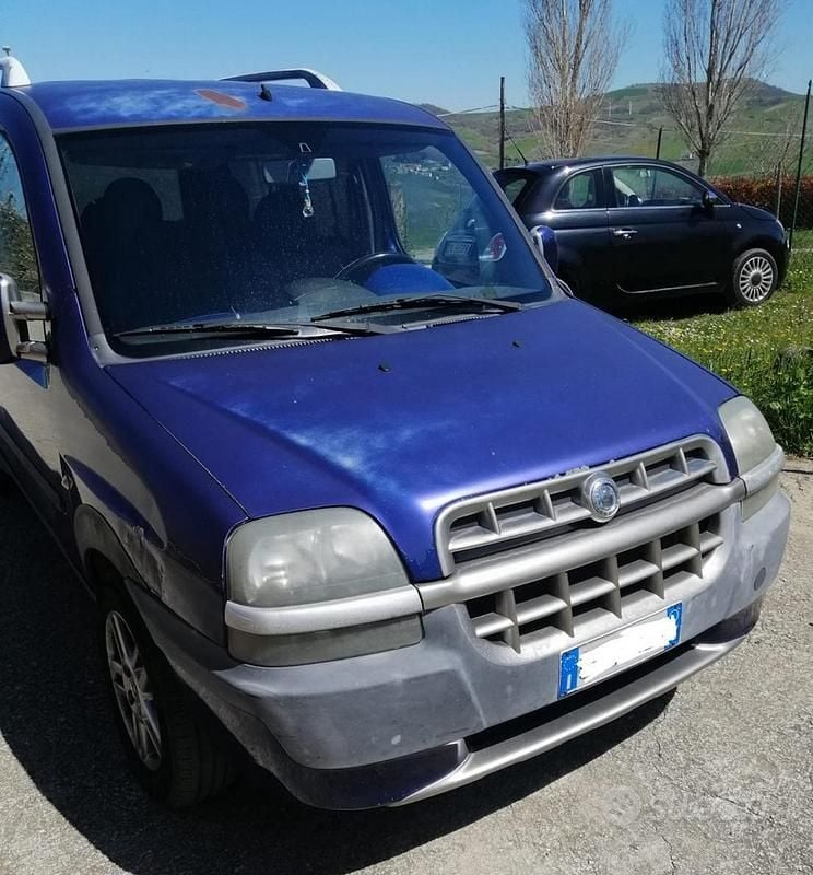 Usata Fiat Doblò 101 CV (74 kW) 2002 Blu Monovolume