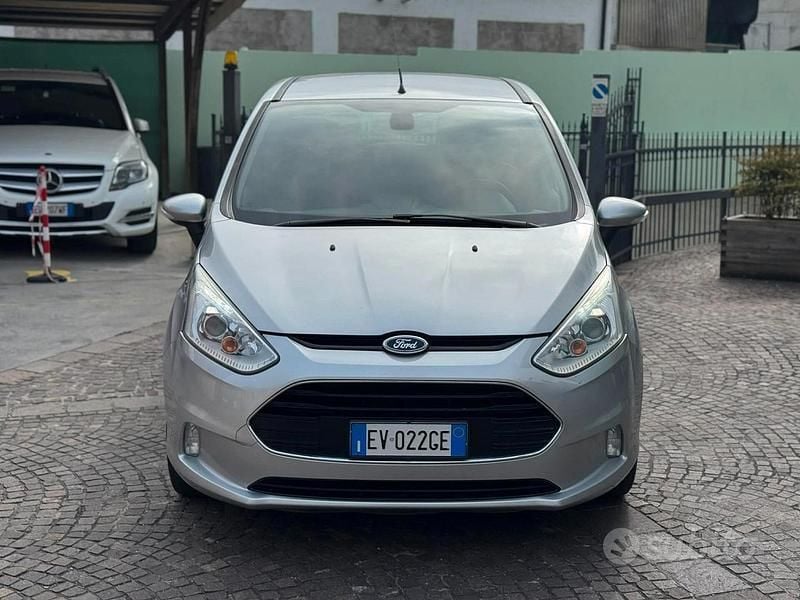 Usata Ford B-MAX Titanium 75 CV (55 kW) 2014 Grigio Monovolume