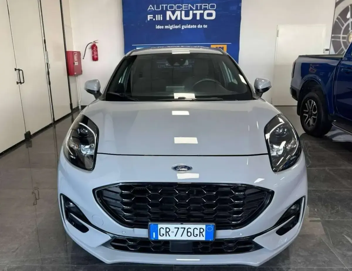 Usata Ford Puma ST-Line 125 CV (91 kW) 2023 Grey matter SUV