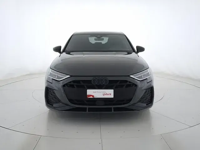Usata Audi A3 S-Line 150 CV (110 kW) 2025 Grigio daytona perlato Berlina