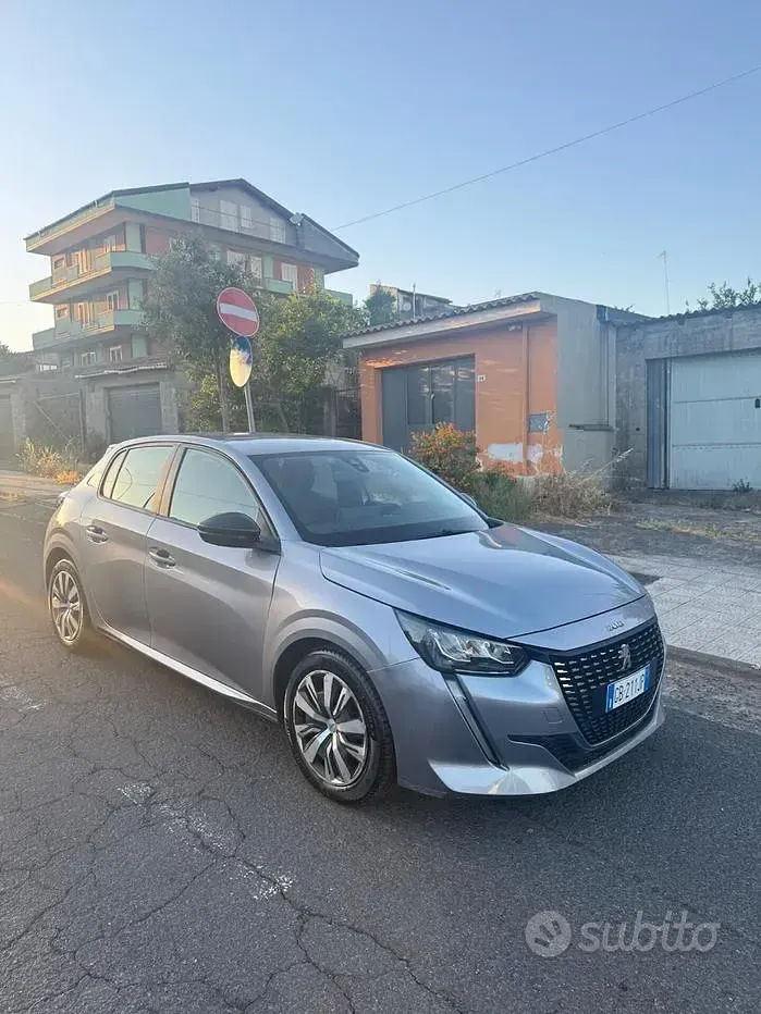 Usata Peugeot 208 75 CV (55 kW) 2020 Grigio Utilitaria