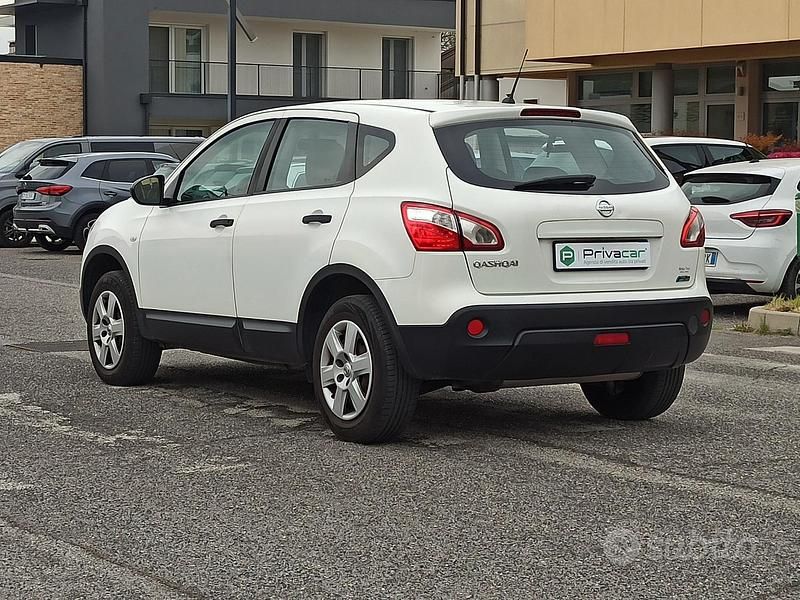 Usata Nissan Qashqai Acenta 106 CV (77 kW) 2010 Bianco SUV