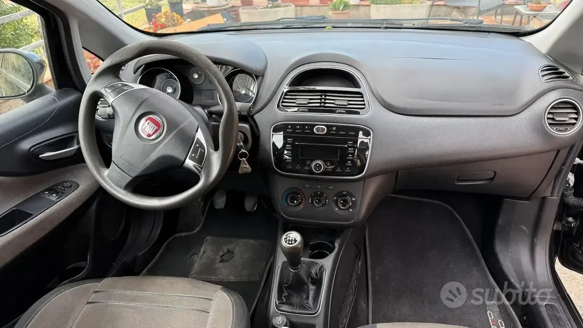 Usata Fiat Grande Punto Sport 90 CV (66 kW) 2011 Nero Utilitaria