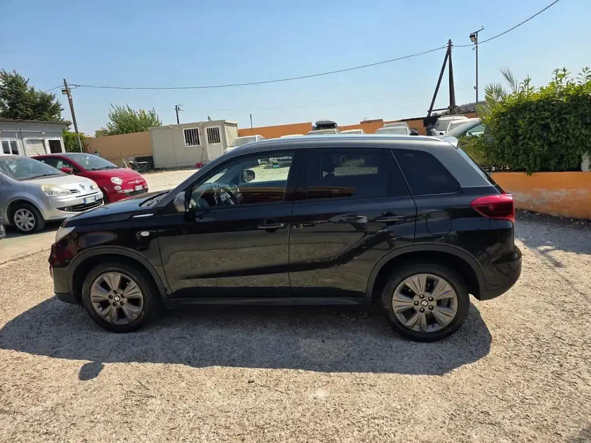 Usata Suzuki Vitara Cool 111 CV (81 kW) 2019 Nero SUV