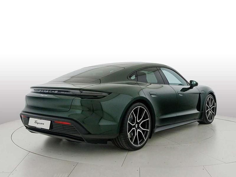 Usata Porsche Taycan Performance Package 319 kW (435 CV) 2024 N4 oak green neo metallizzato Berlina