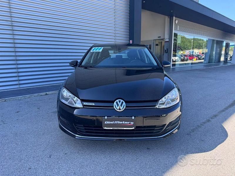 Usata VW Golf VII Highline 110 CV (80 kW) 2015 Nero Berlina