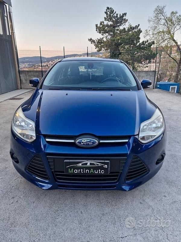 Usata Ford Focus 115 CV (84 kW) 2014 Blu Station wagon