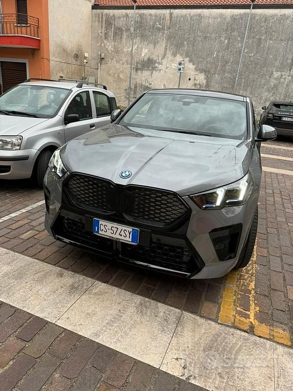 Usata BMW iX2 M Sport 2024 Grigio SUV