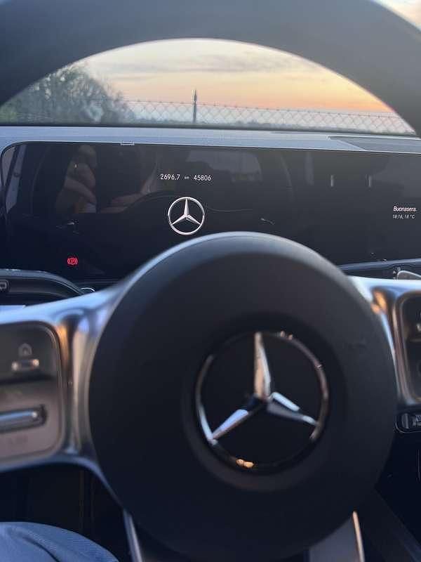 Usata Mercedes GLB200 Premium 150 CV (110 kW) 2023 SUV
