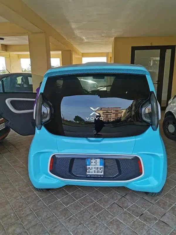 Usata XEV Yoyo 11 kW (15 CV) 2022 Blu/azzurro Utilitaria