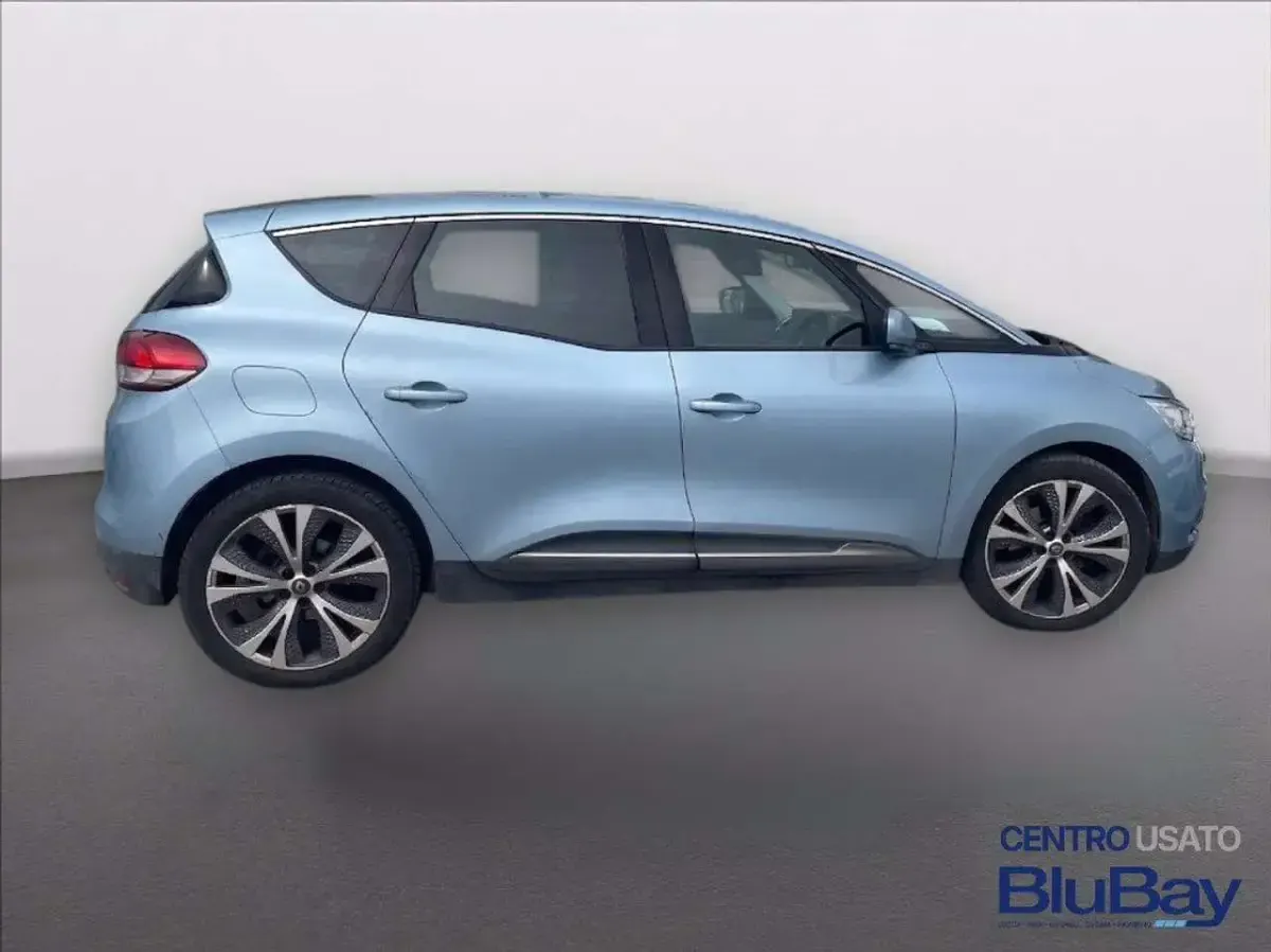 Usata Renault Scénic IV Intens 110 CV (80 kW) 2017 Celeste metallizzato Monovolume