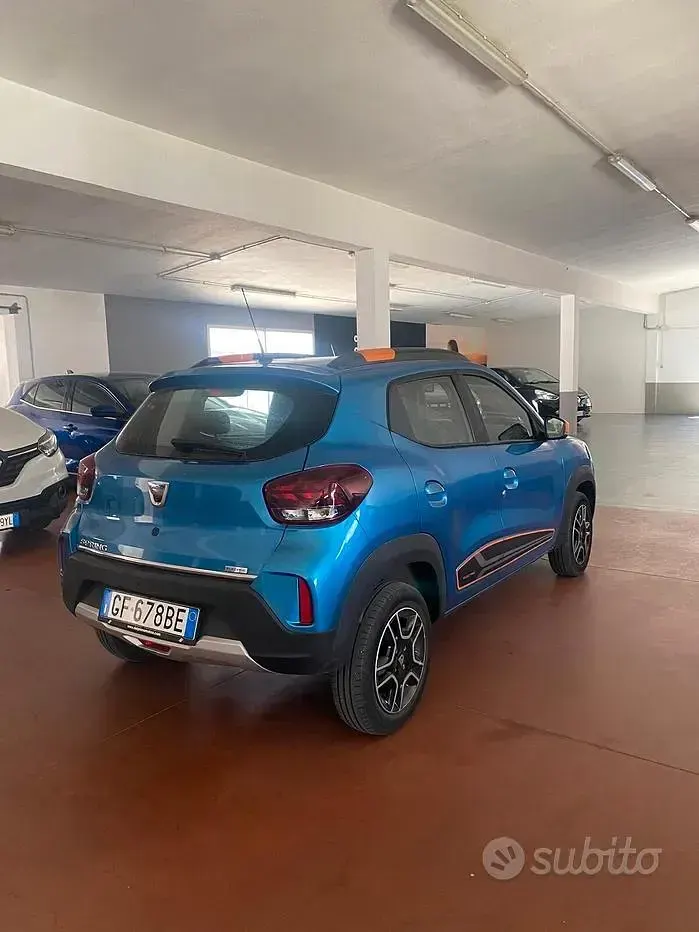 Usata Dacia Spring Business 19 kW (26 CV) 2022 Blu Utilitaria