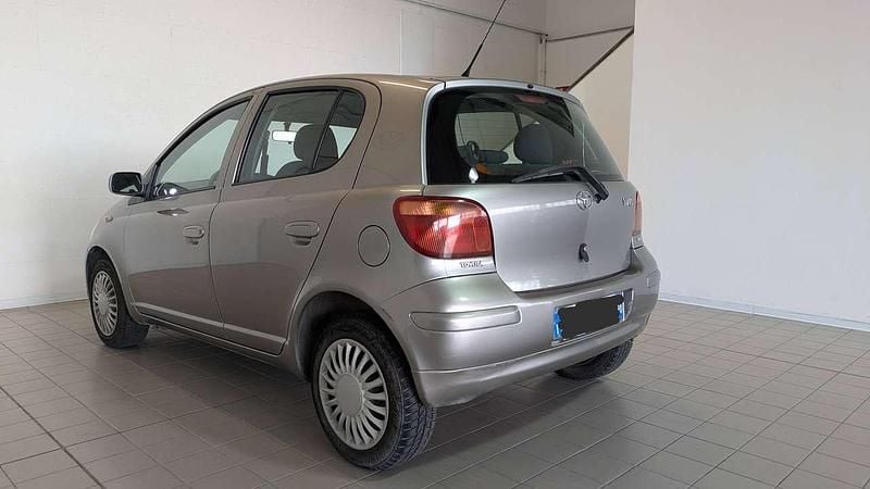 Usata Toyota Yaris 65 CV (47 kW) 2003 Other Utilitaria