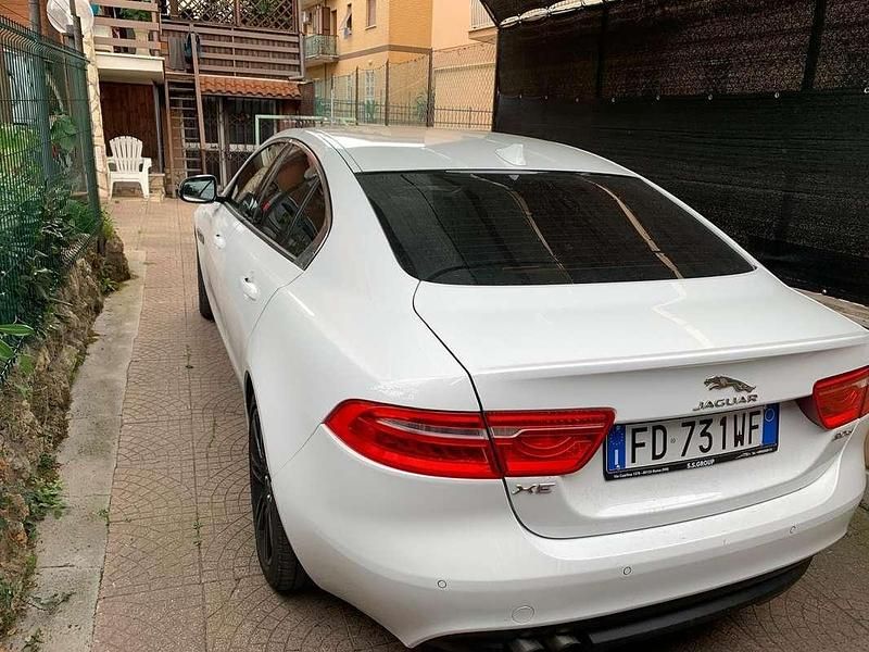 Usata Jaguar XE Portfolio 179 CV (131 kW) 2016 Berlina