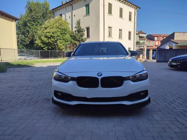 Usata BMW 318 Advantage 150 CV (110 kW) 2017 Bianco Station wagon