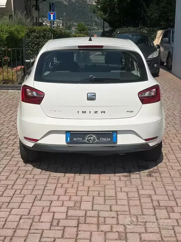 Usata Seat Ibiza CONNECT 75 CV (55 kW) 2016 Bianco Berlina