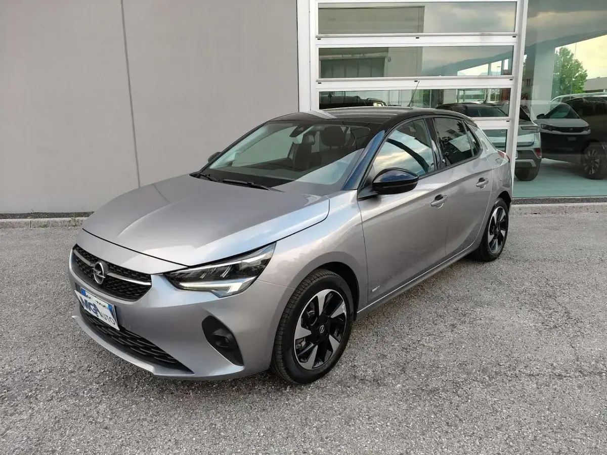 Usata Opel Corsa Elegance 56 kW (77 CV) 2021 Grigio Utilitaria