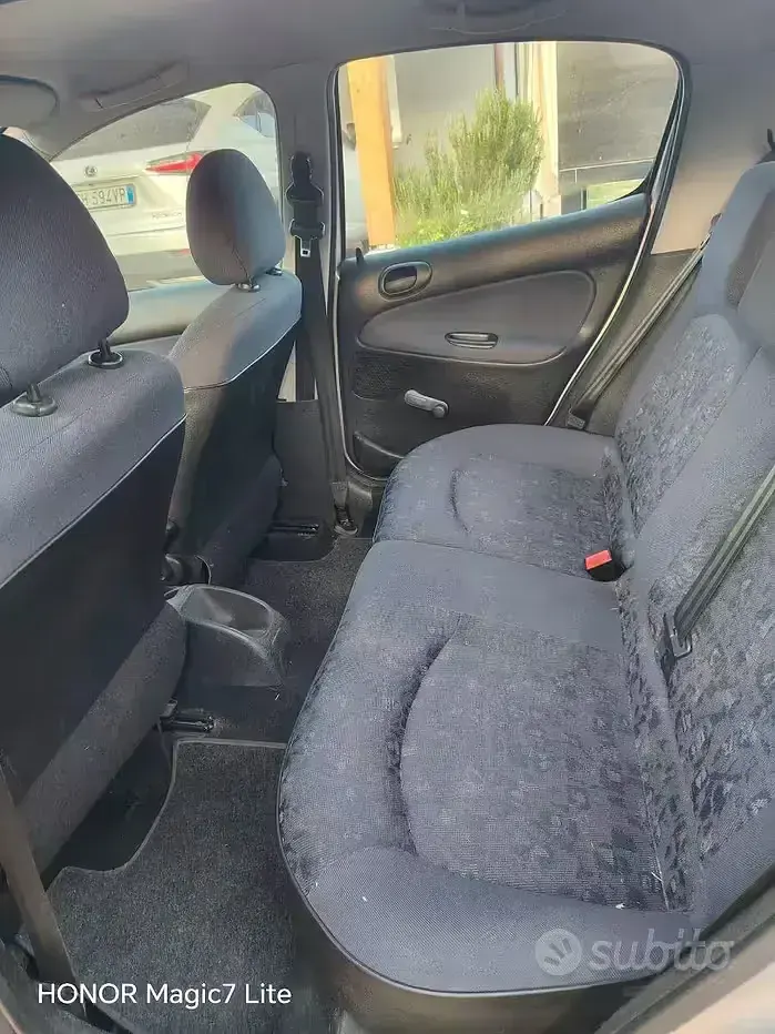 Usata Peugeot 206 75 CV (55 kW) 2001 Grigio Berlina