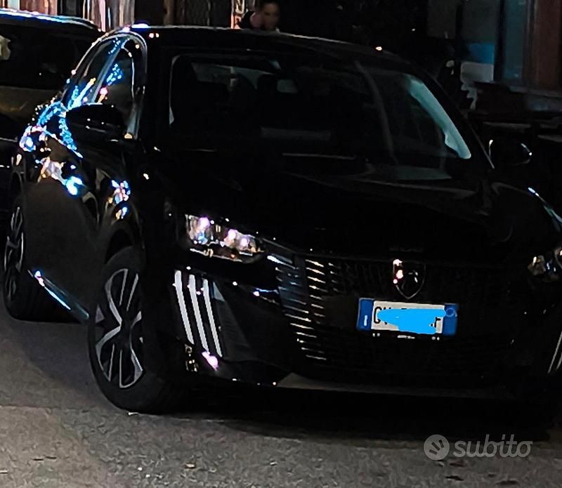 Usata Peugeot 208 2024 Nero Utilitaria