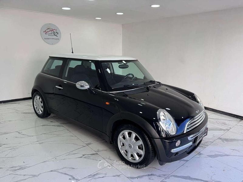 Usata Mini ONE 90 CV (66 kW) 2004 Nero Utilitaria