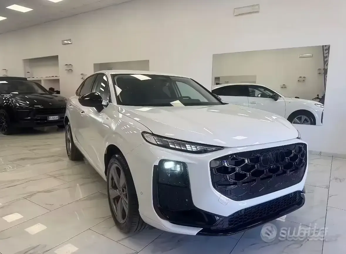 Nuova Audi Q3 Comfort 150 CV (110 kW) 2026 Bianco SUV