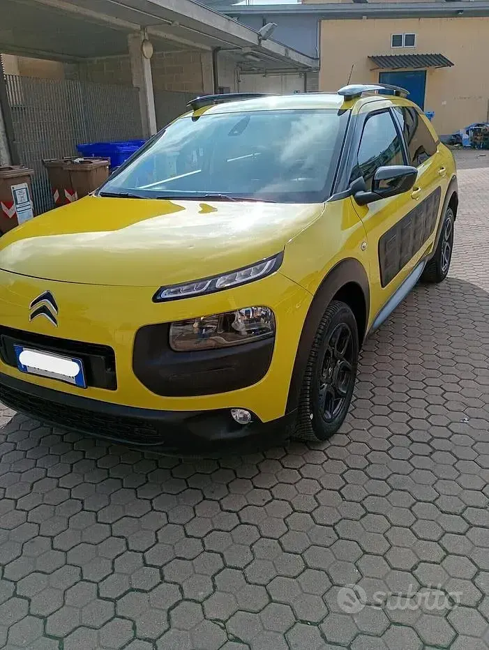 Usata Citroën C4 99 CV (72 kW) 2015 Giallo Berlina